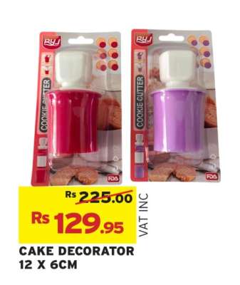 CAKE DECORATOR